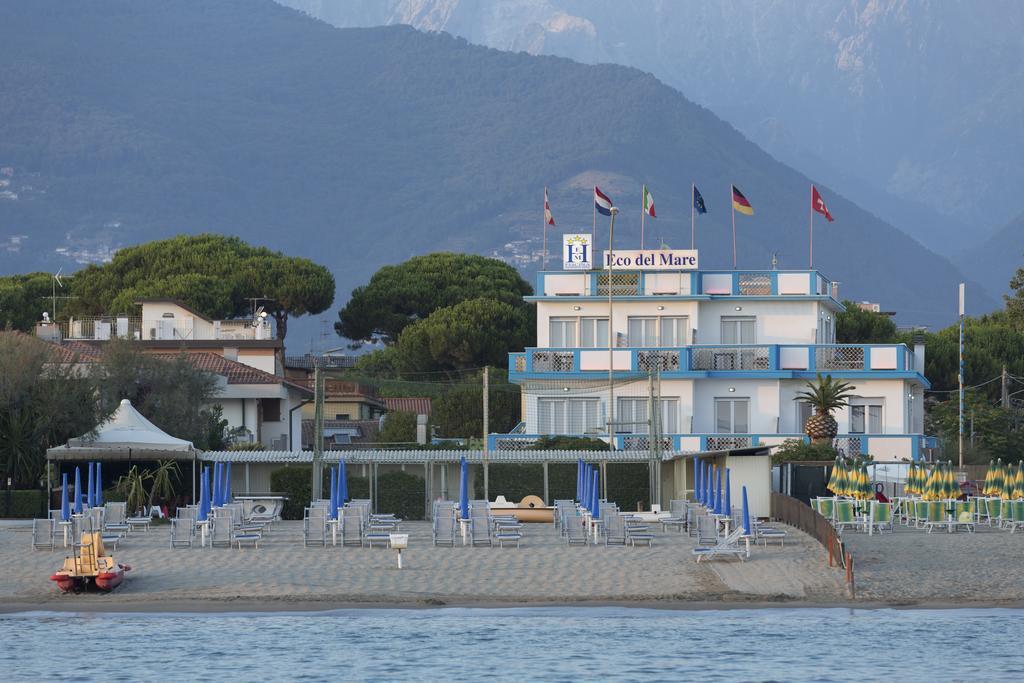 Hotel Eco Del Mare Марина ди Маса Екстериор снимка